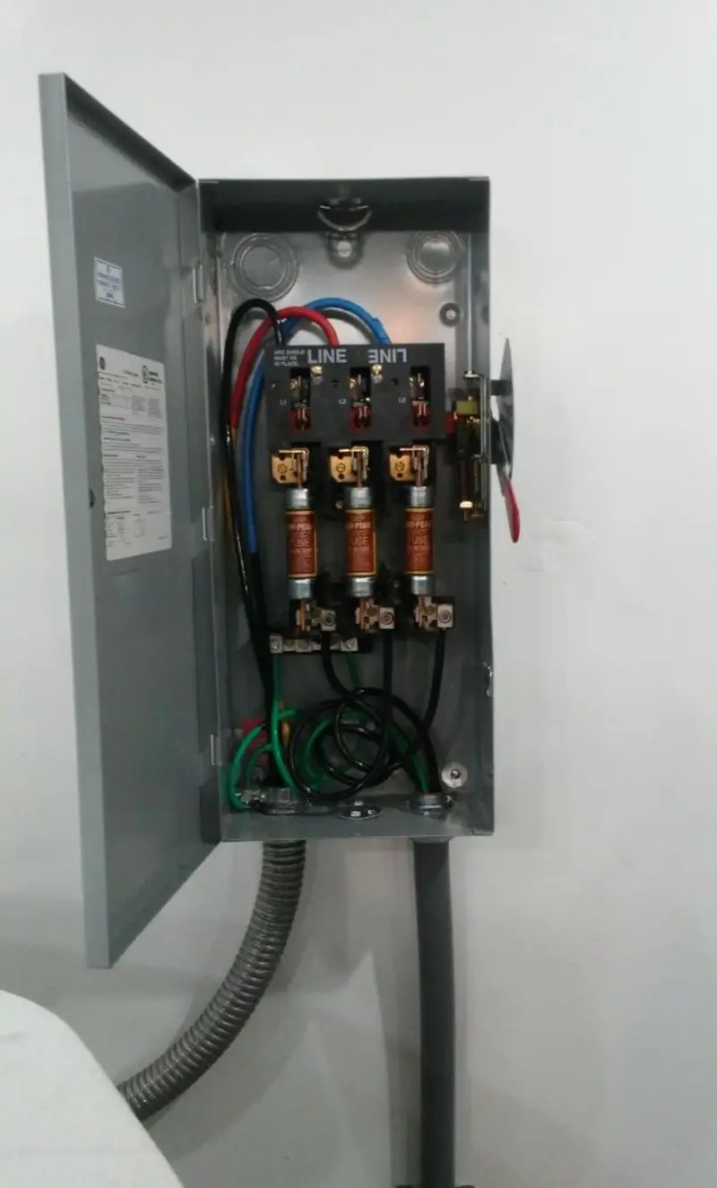 Three-phase disconnect switch installed for Smoke Detector Installation in Barnesville